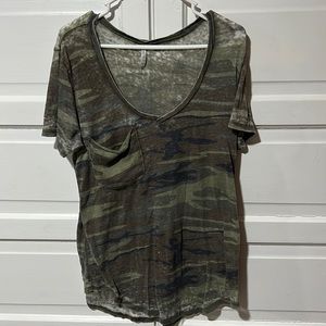 Z-Supply T- Shirt- Large